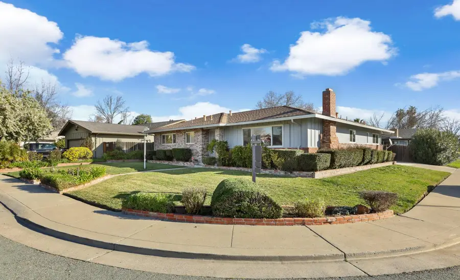 8402 Roxburgh Way, Stockton, CA 95209 - #3