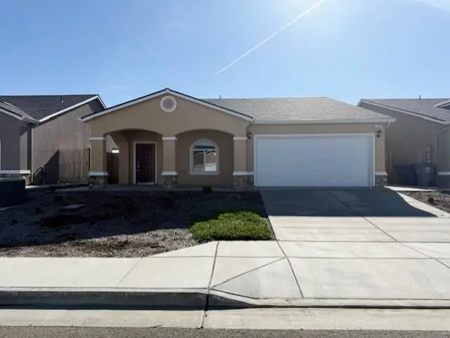 1124 E Orange Street, Avenal, CA 93204 - Image #1