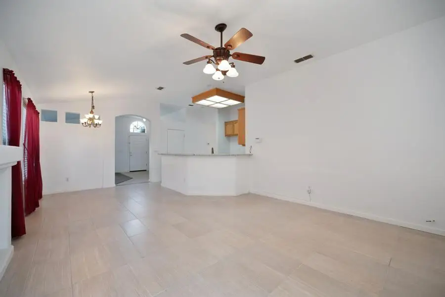 8724 Redwood Grove Way, Elk Grove, CA 95624 - Image #3