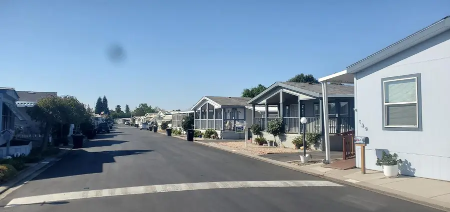 2505 Jackson Avenue #136, Escalon, CA 95320 - Image #3