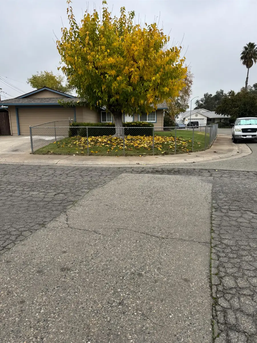 607 Quebec, Rio Linda, CA 95673 - Image #2