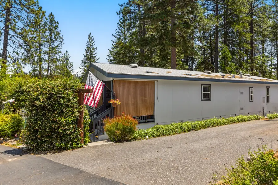 987 Pampas Drive, Grass Valley, CA 95945 - Image #2