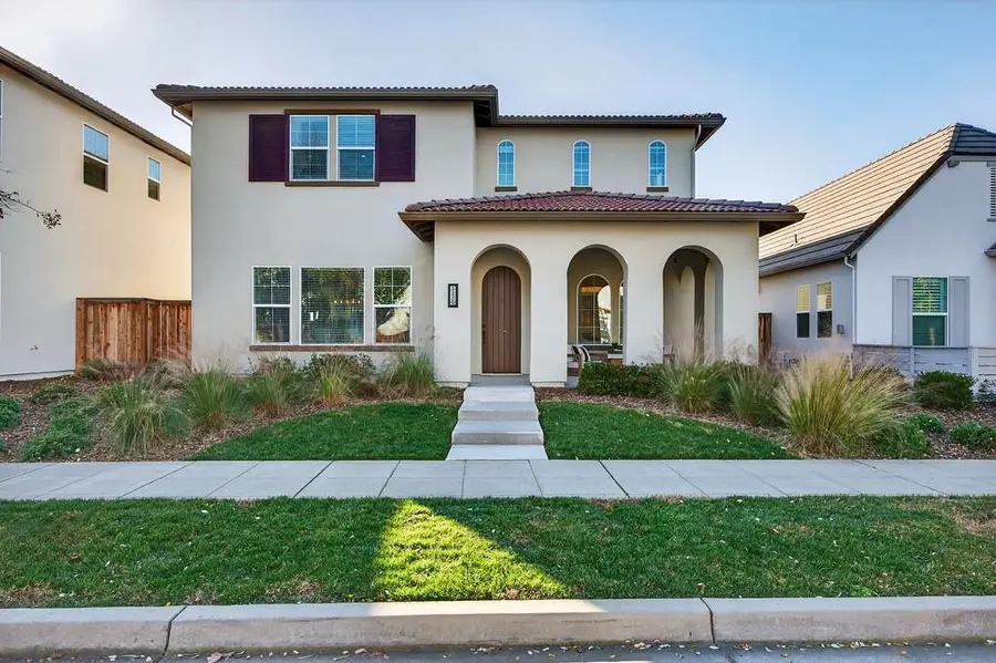 3220 Crocker Drive, Sacramento, CA 95818 - Image #2