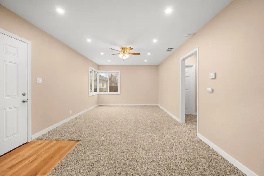 4617 13th Avenue, Sacramento, CA 95820 - Image #3