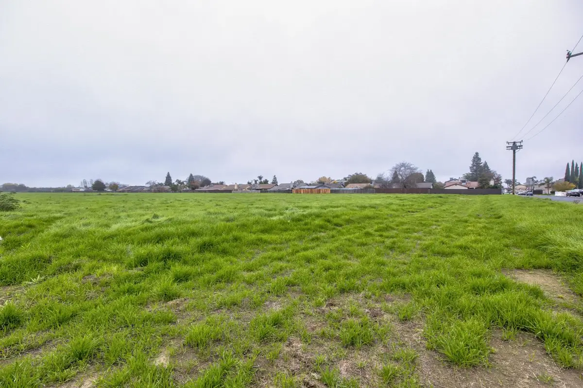 1692 S Beverly Street, Porterville, CA 93257 - Image #1