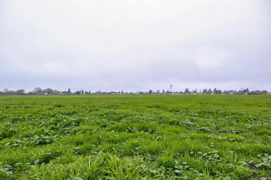 1692 S Beverly Street, Porterville, CA 93257 - Image #3