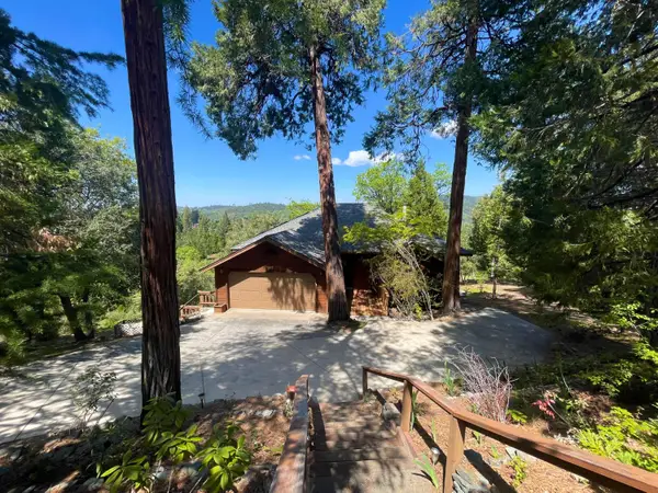 387 Snowberry Court, Murphys, CA 95247