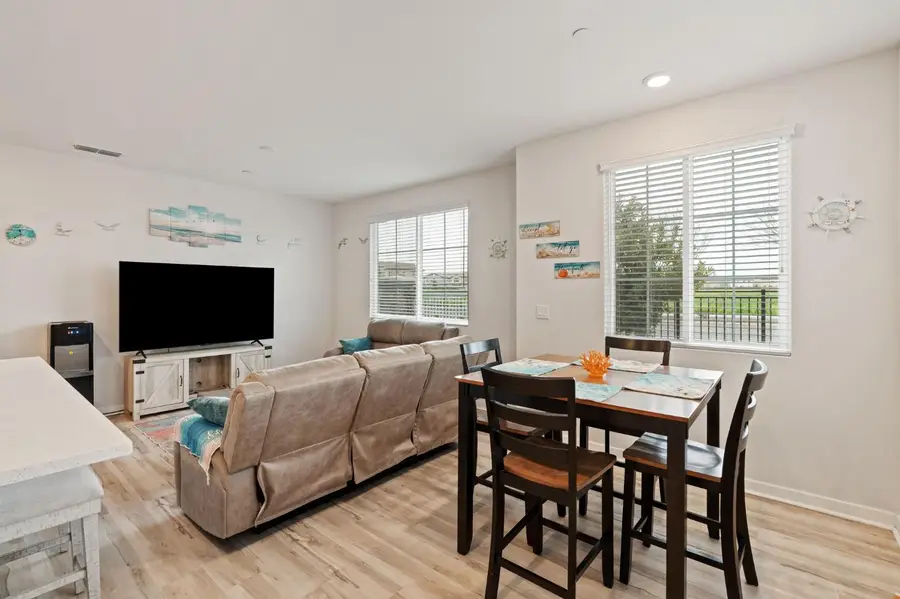 5301 E Commerce Way #76101, Sacramento, CA 95835 - #3