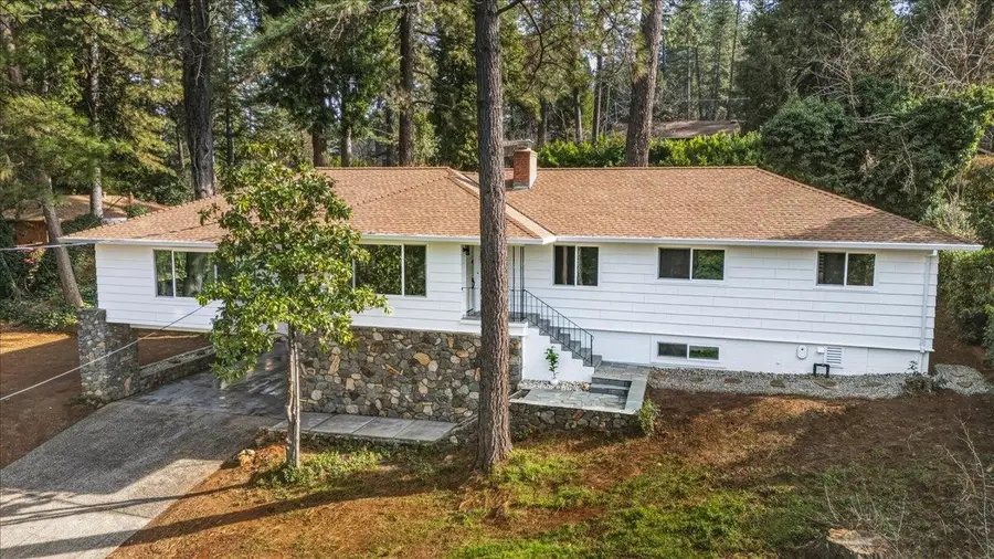 10365 Hanging Wall Drive, Grass Valley, CA 95945 - Image #2