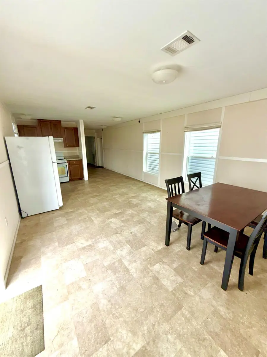 3037 Palm Avenue #105, Manteca, CA 95337 - Image #2