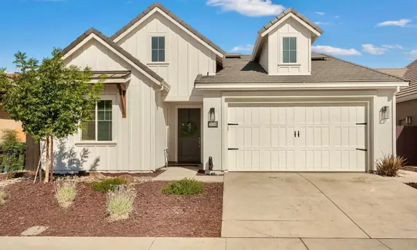 2446 Paramount Ln, Manteca, CA 95337