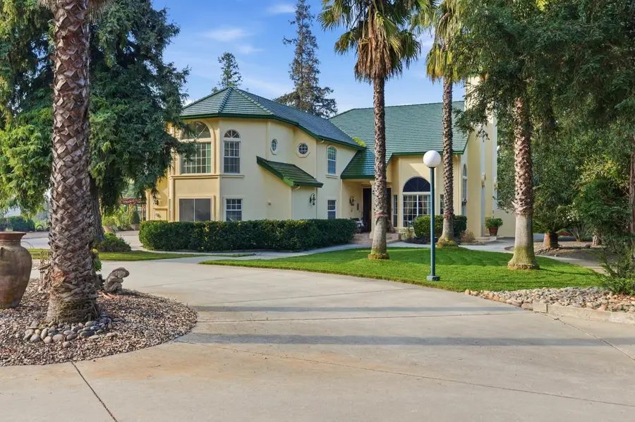 9901 Red Fox Drive, Oakdale, CA 95361 - Image #2
