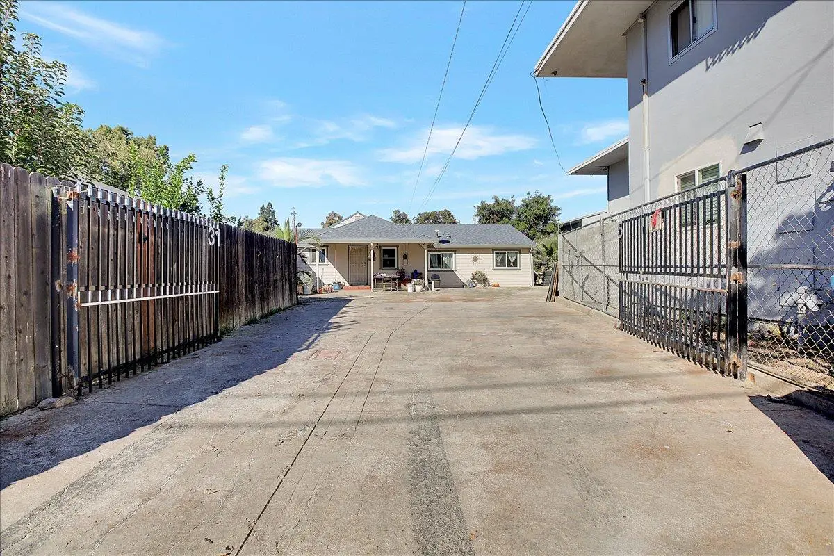 315 Ainsley Avenue, Yuba City, CA 95991 - Image #1