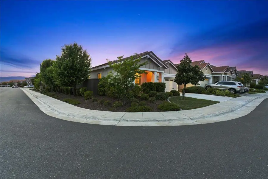 6153 Shimmer Falls Drive, Roseville, CA 95747 - #3