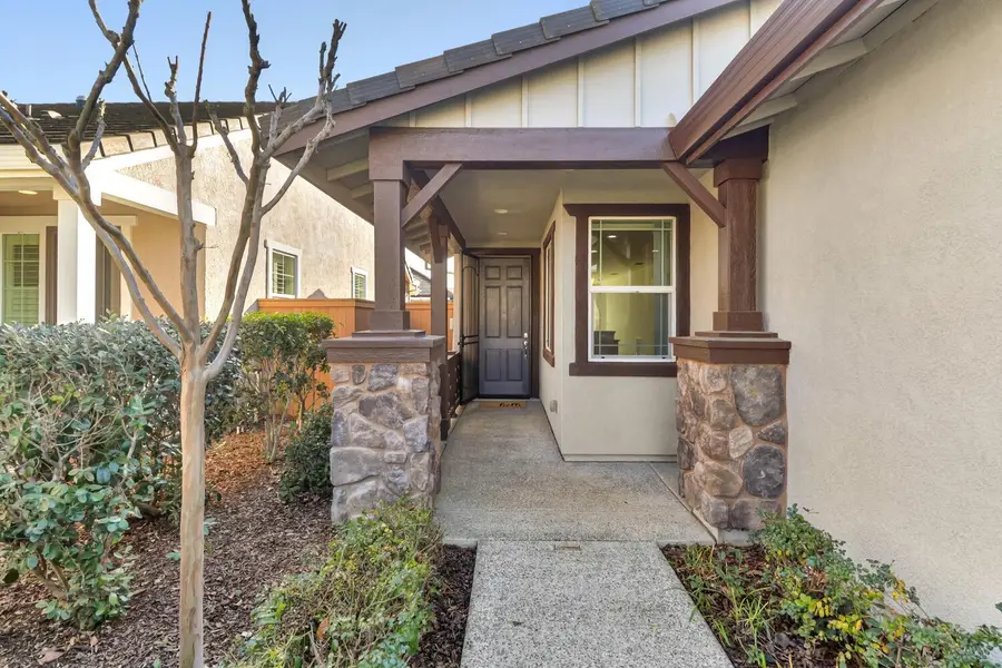 7820 Barnsley Way, Elk Grove, CA 95757 - Image #3
