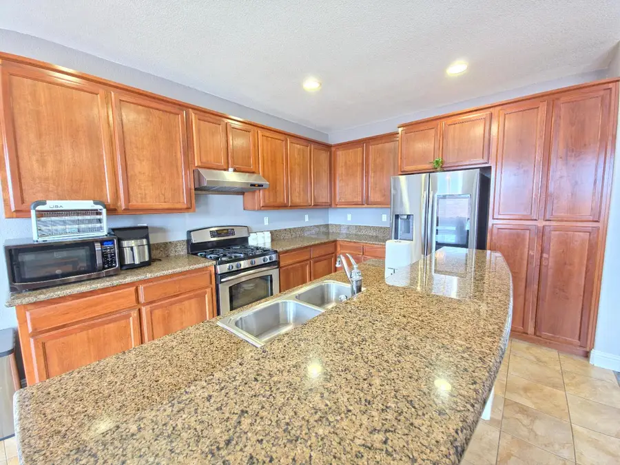 11724 Brook Valley Way, Rancho Cordova, CA 95742 - #3