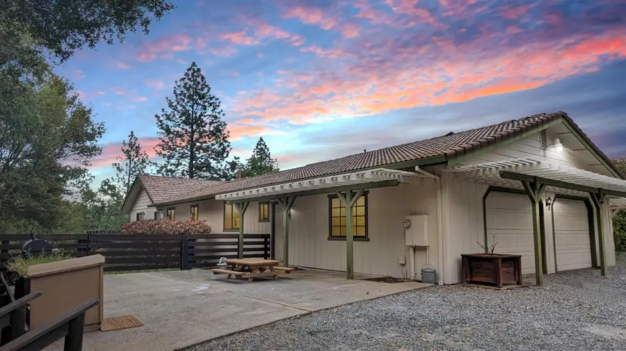 8209 Mountain Meadow Drive, Mountain Ranch, CA 95246 - Image #2