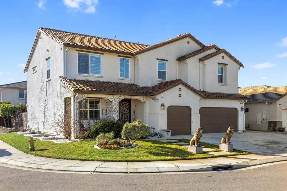 954 Orange Blossom Avenue, Manteca, CA 95337 - Image #1