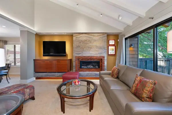 796 Woodside Lane East #7, Sacramento, CA 95825