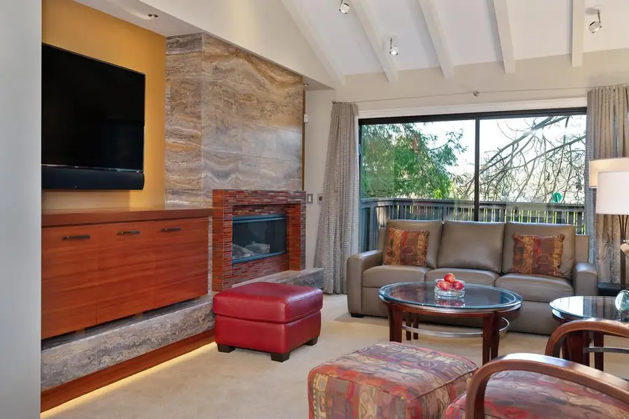 796 Woodside Lane East #7, Sacramento, CA 95825 - #2