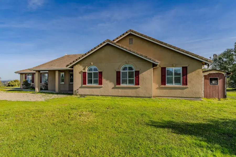 444 Saddle Ridge, Valley Springs, CA 95252 - Image #2