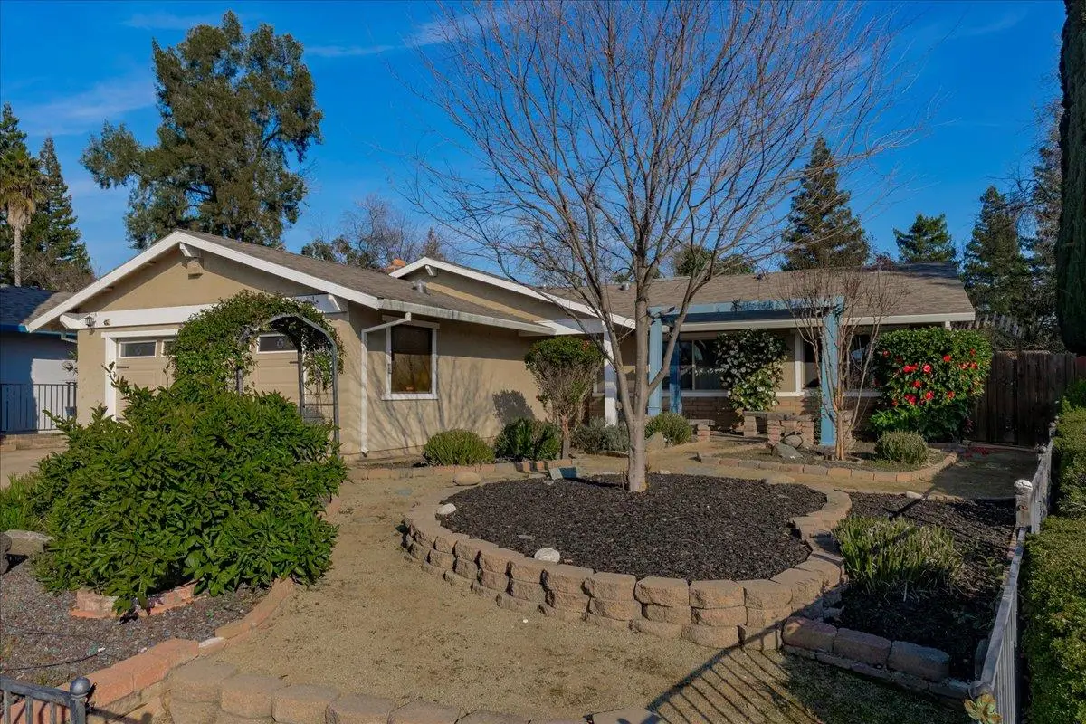 6334 Appian Way, Carmichael, CA 95608 - Image #1