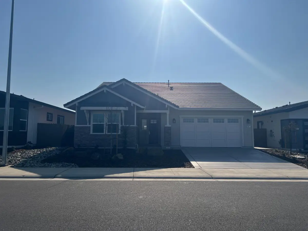 9017 Elliott Springs Drive, Elk Grove, CA 95624 - Image #1