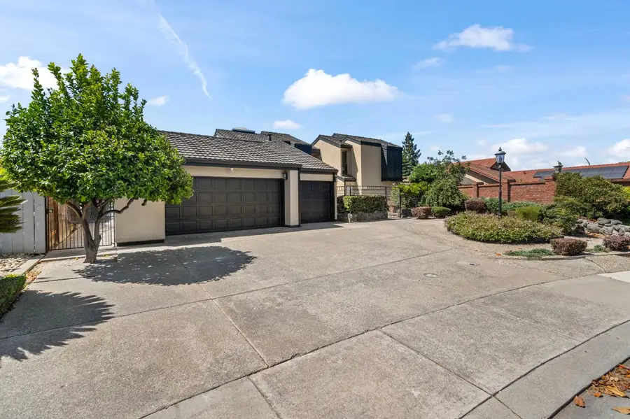 4456 Mallard Creek Circle, Stockton, CA 95207 - #2