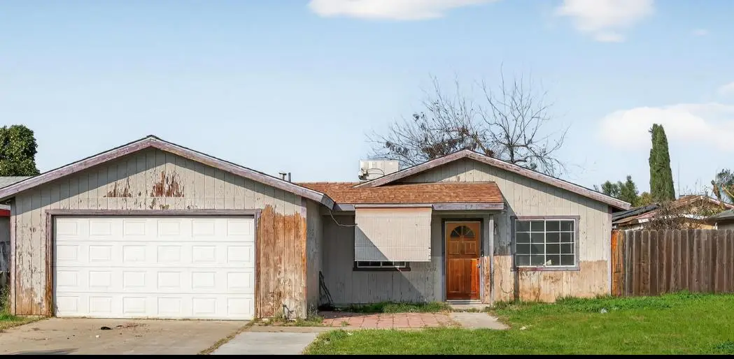 1372 E Laroda Circle, Reedley, CA 93654 - Image #1