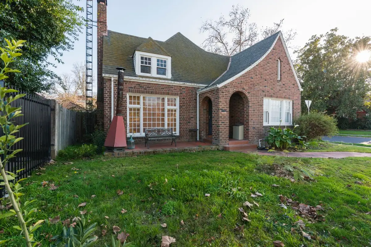 52 W Adams Street, Stockton, CA 95204 - #1