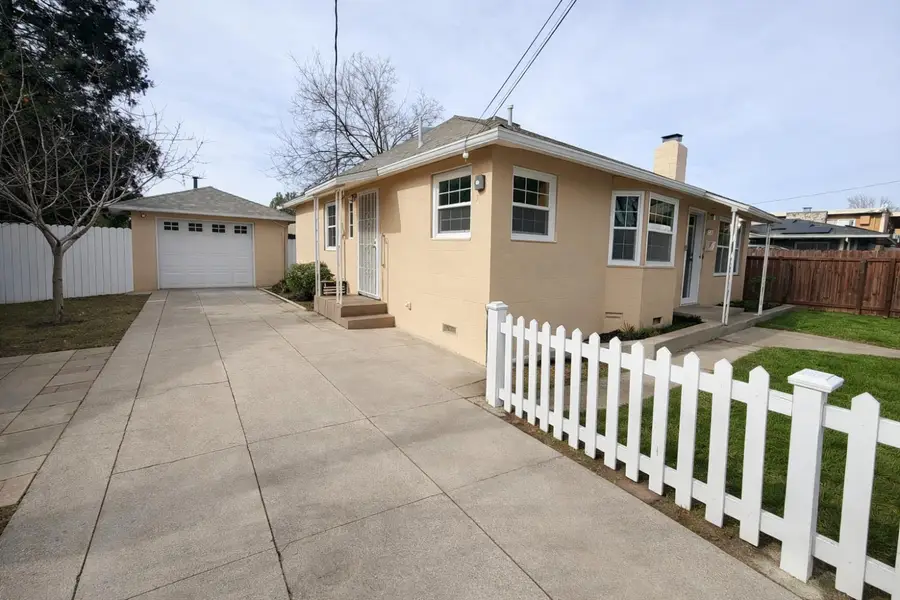 378 N Lawrence Avenue, Yuba City, CA 95991 - Image #2