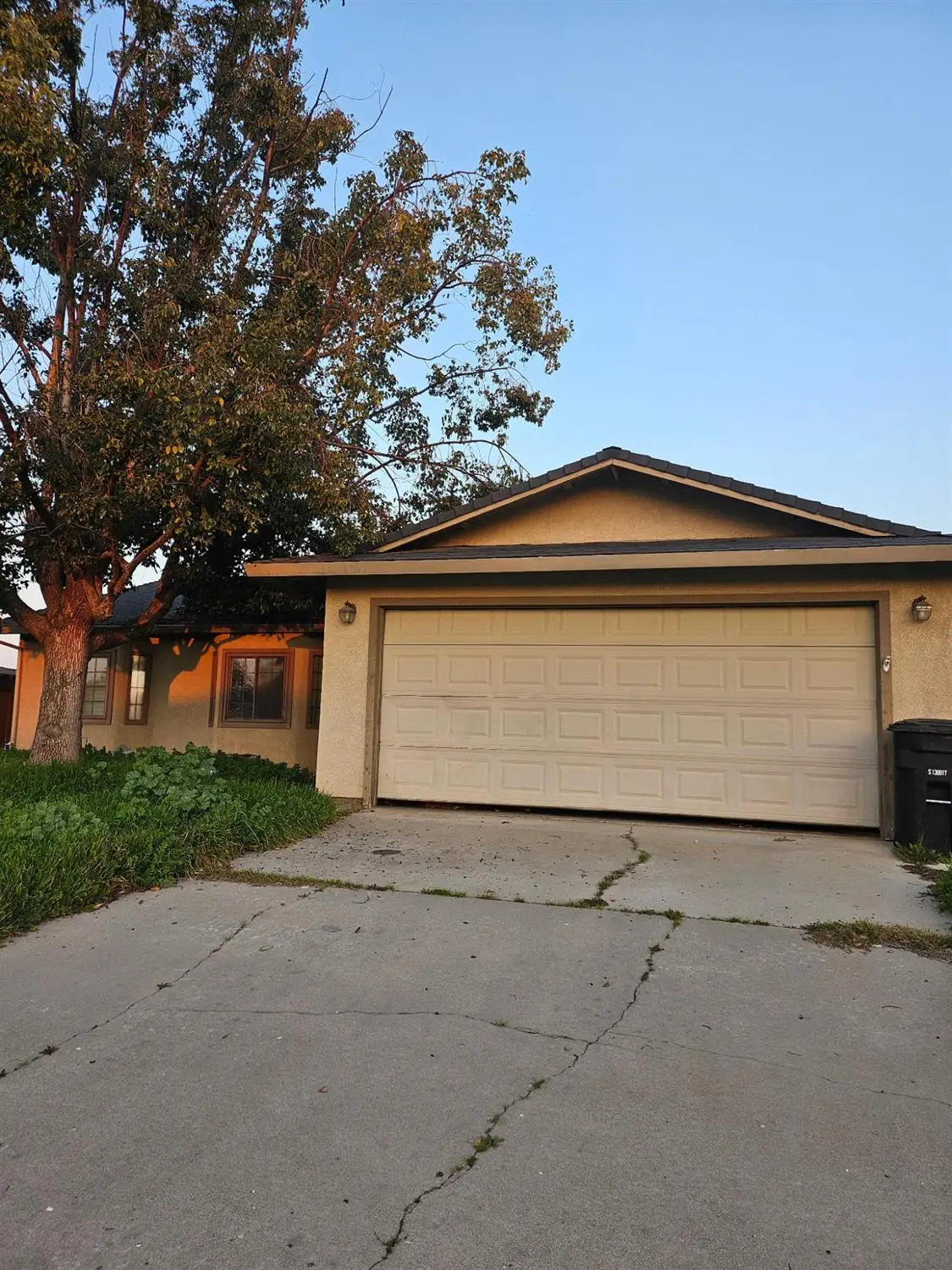 1435 Hammatt Avenue, Livingston, CA 95334 - #1