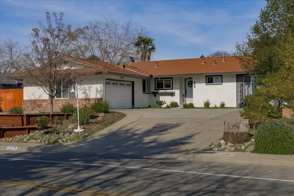 2935 Argonaut Avenue, Rocklin, CA 95677 - Image #1