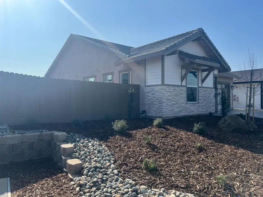 9001 Elliott Springs Drive, Elk Grove, CA 95624 - Image #2