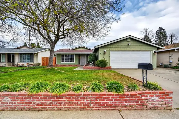 4241 Rosecrest Way, Sacramento, CA 95826