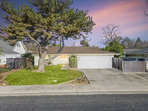 2807 Layton Drive, Davis, CA 95618