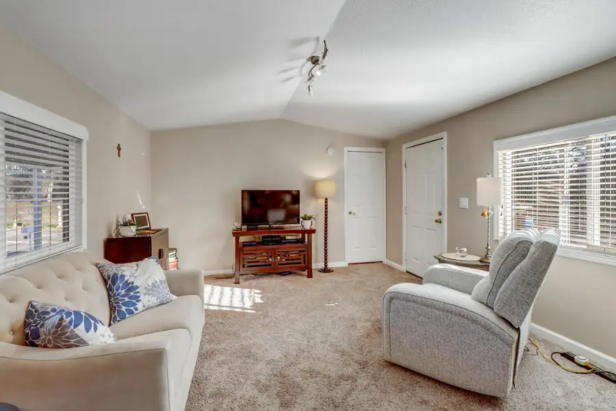 92 Tallwood Circle, Citrus Heights, CA 95610 - #3