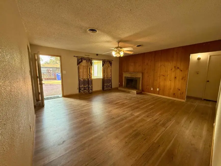 1123 Sutter, Modesto, CA 95351 - #3