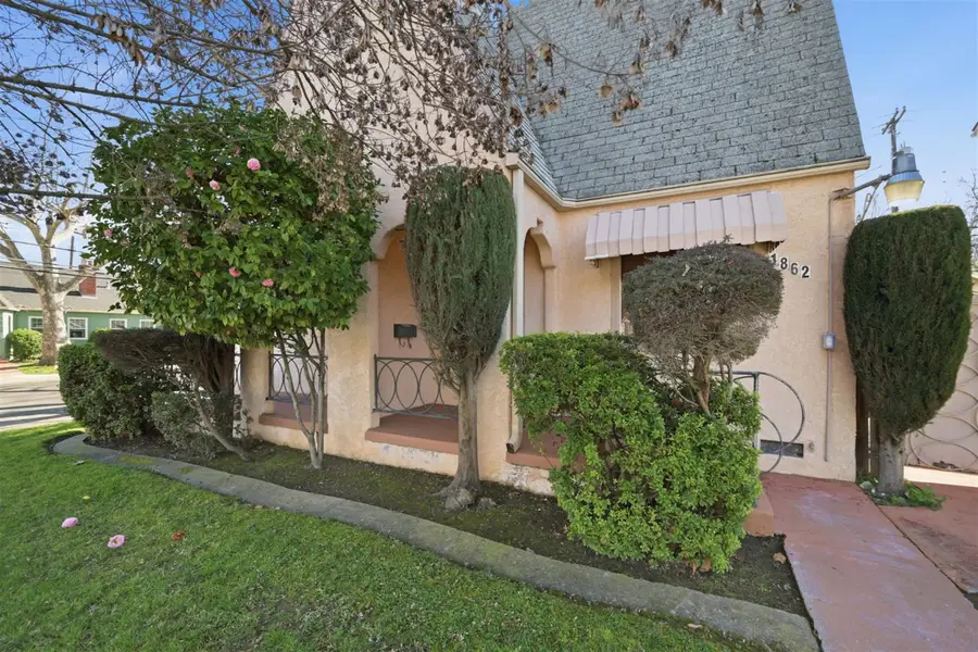 1862 Caramay Way, Sacramento, CA 95818 - #3