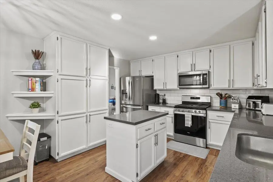 5303 Elgin Hills Way, Antelope, CA 95843 - Image #3