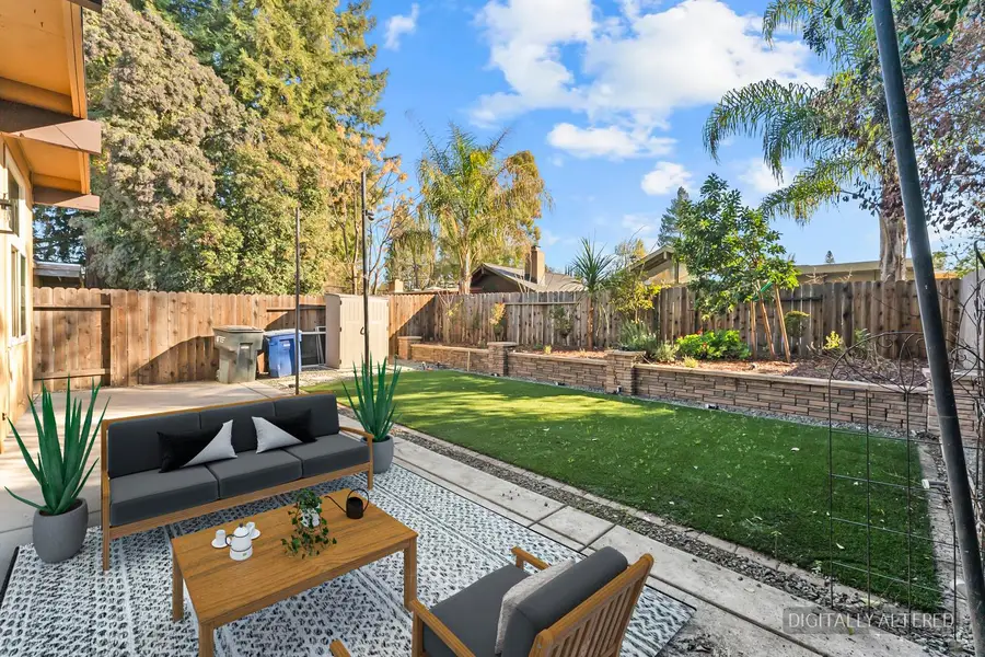 9 Blue Heron Court, Sacramento, CA 95833 - Image #2