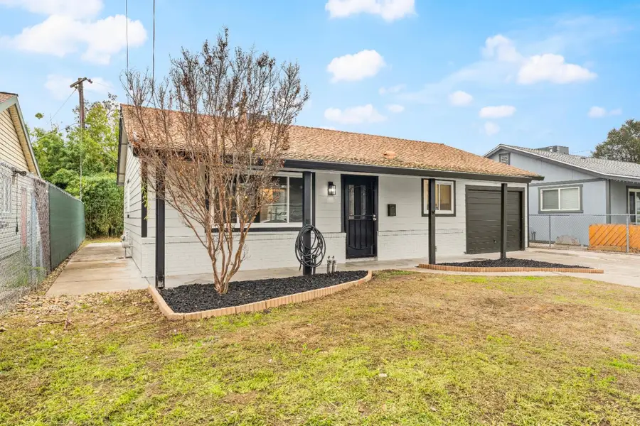 580 Lampasas Avenue, Sacramento, CA 95815 - #2