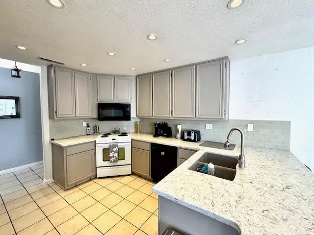 1017 Stillwater Lane, Modesto, CA 95351 - #2