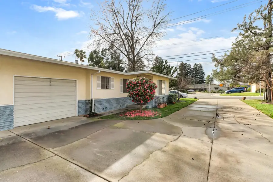 2735 57th Street, Sacramento, CA 95817 - #3