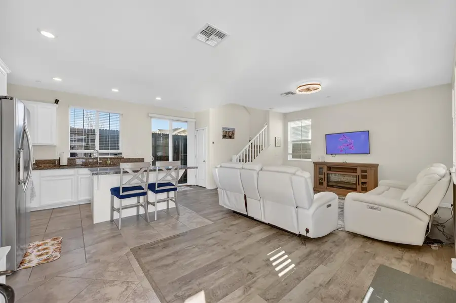 6 Aurum Park Court, Sacramento, CA 95838 - Image #2