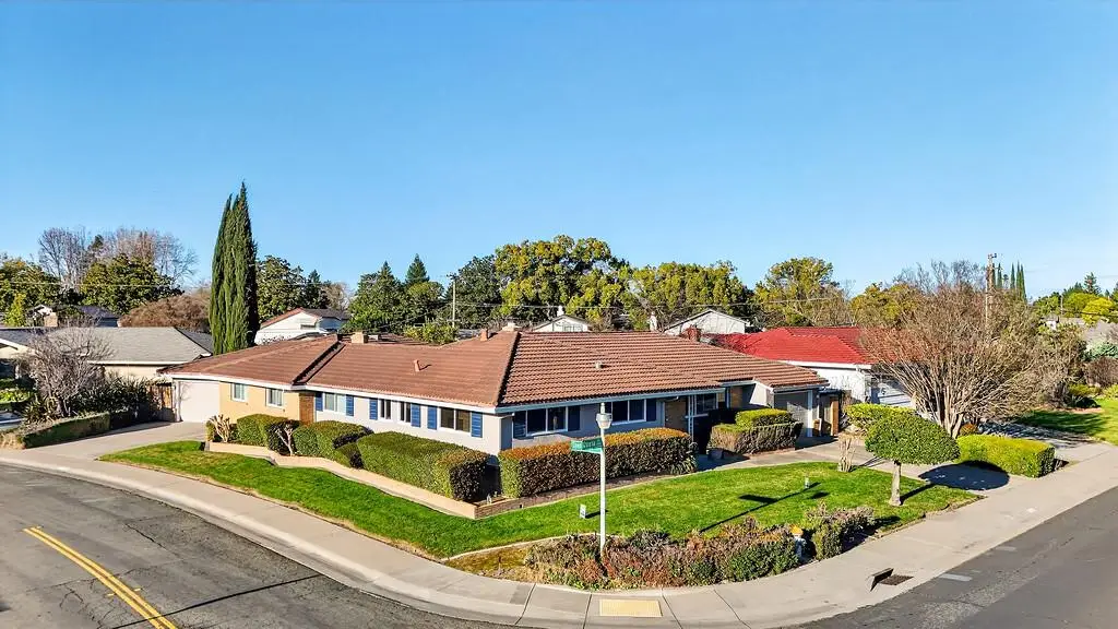 5940 Gloria Drive, Sacramento, CA 95822 - #1