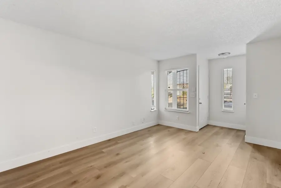 6690 Hometown Way, Sacramento, CA 95828 - #2