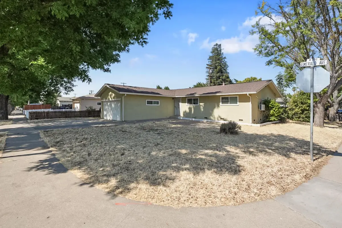 301 S Emerald Avenue, Modesto, CA 95351 - #1