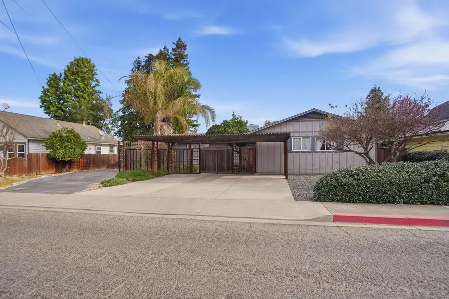 721 S River Avenue #2, Oakdale, CA 95361 - #3