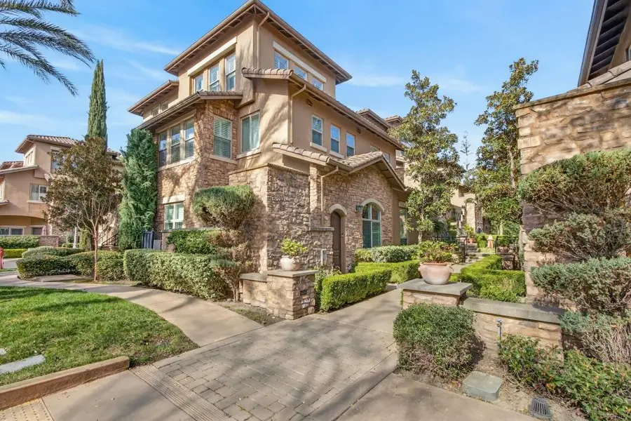 2430 Pavilions Place Lane #406, Sacramento, CA 95825 - Image #2